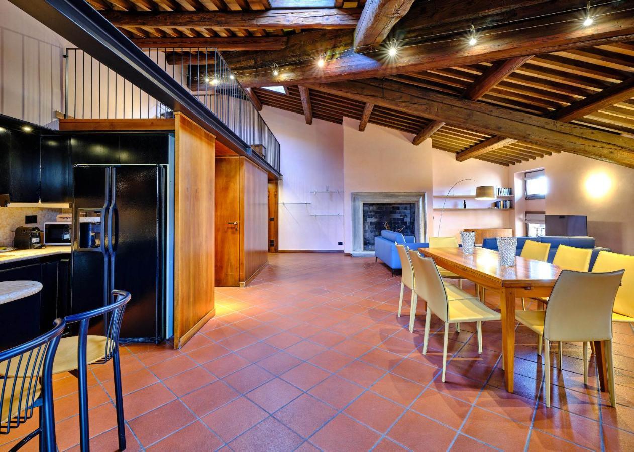 Apartmentsarena - Residenza Degli Scaligeri - Piazza Erbe Verona Exterior photo